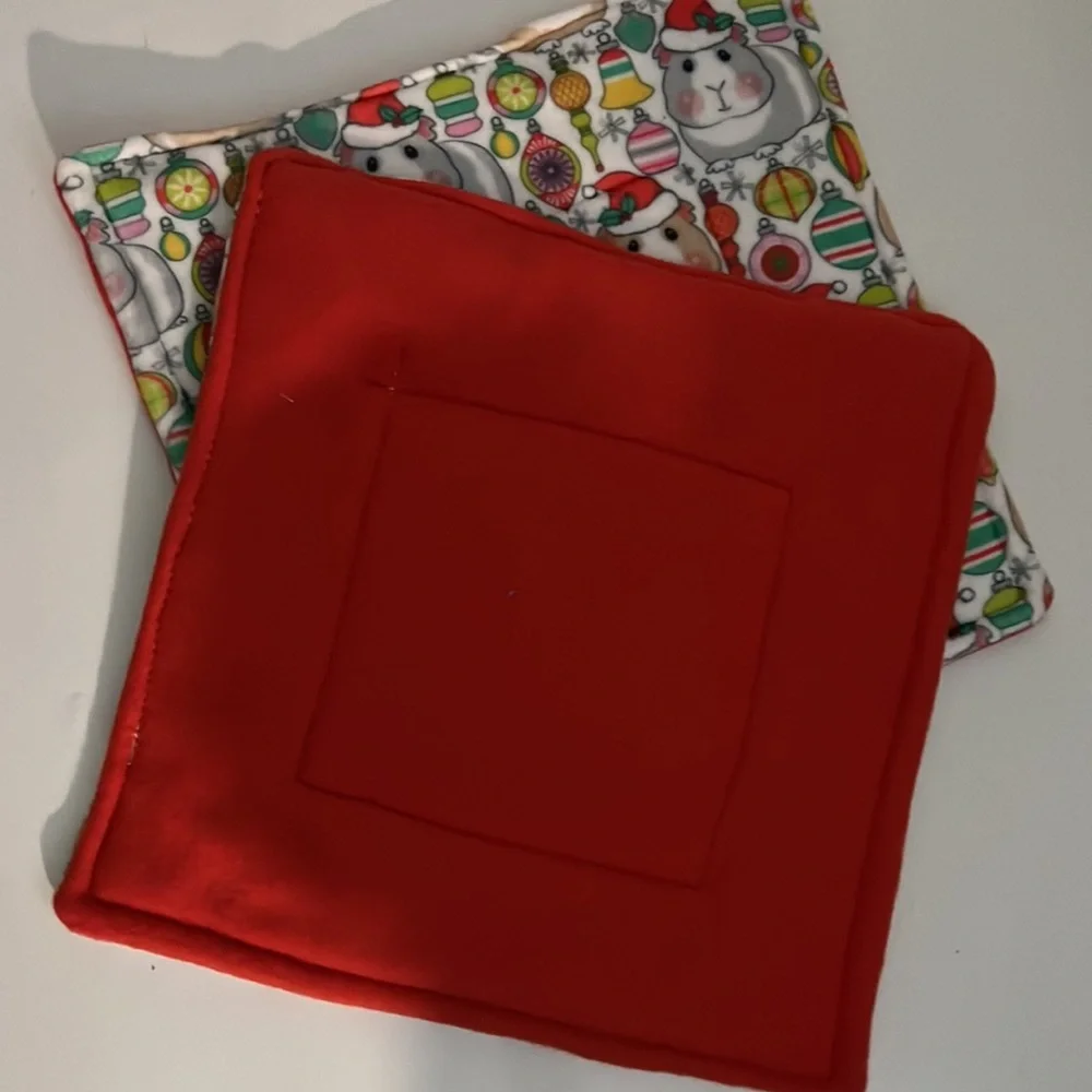 Guinea pig piddle pads ORNAMENTS Fleece 11” Reversible washable reusable new